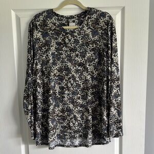 NIC+ZOE Navy Camo Top with Long Sleeves 1X